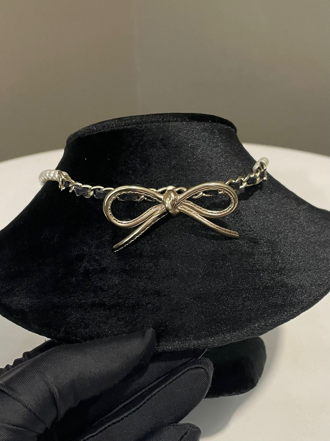 Chanel 22S Bow Chain Pearl Choker