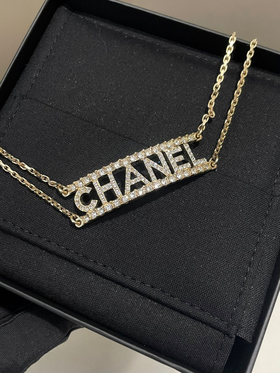 Chanel 22S CHANEL Choker