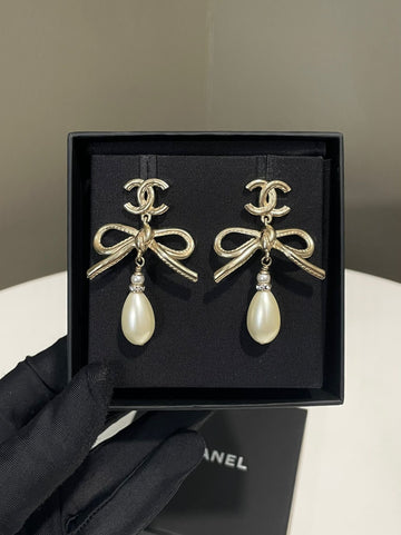 Chanel 22S Pearl Bow-tiful CC Drop Earrings