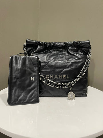 Chanel 22 Small Black