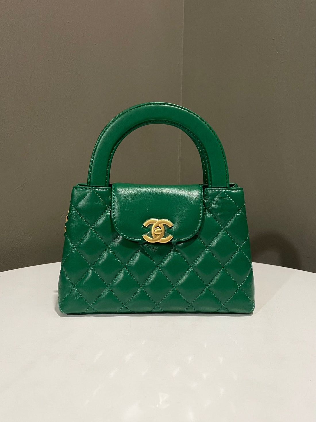 Chanel 24A Quilted Kelly Emerald Green Calfskin