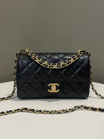 Chanel 25P Cc Chain Flap Bag Black Caviar