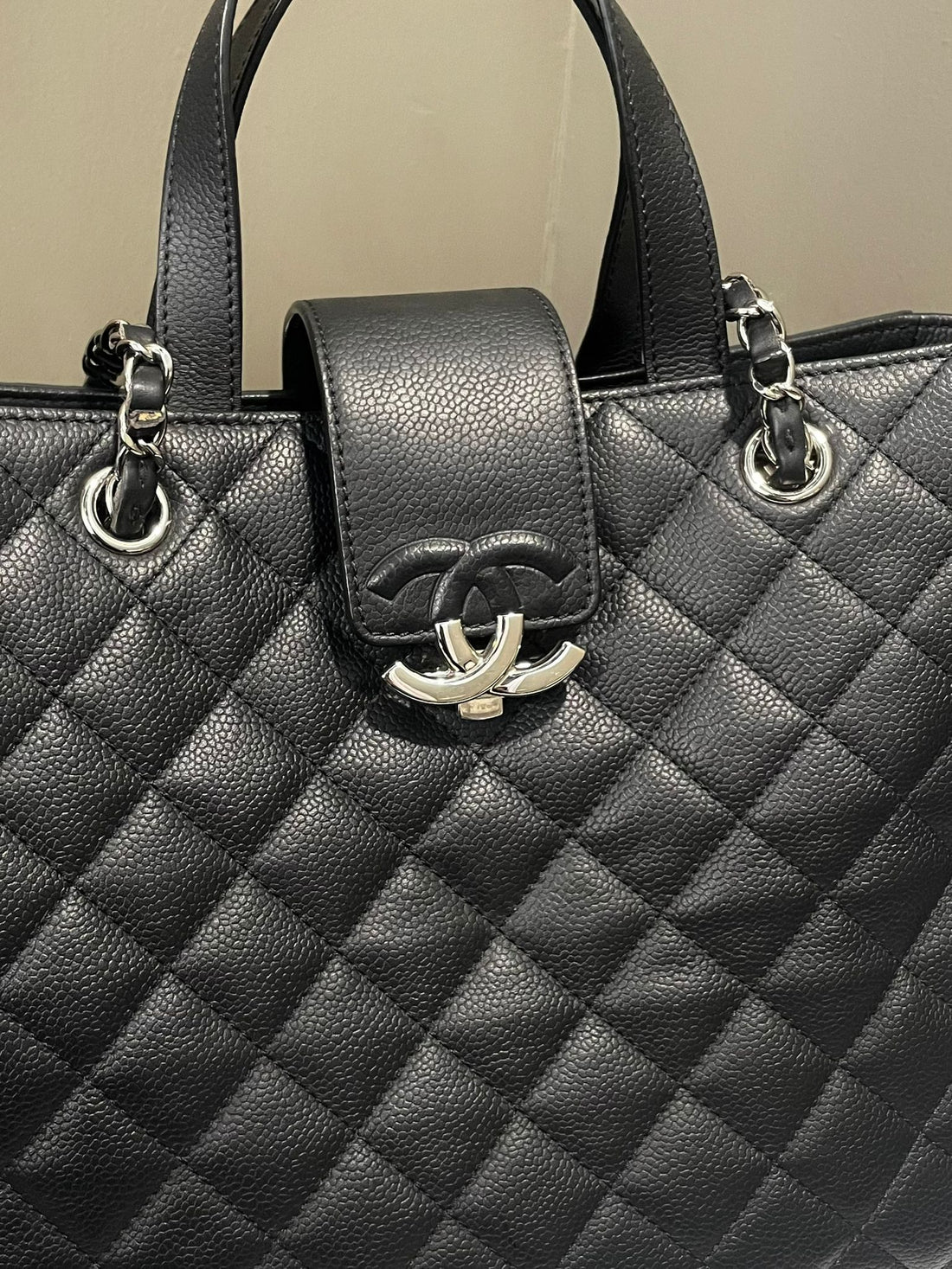 Chanel CC Box Buckle Tote Bag Black Caviar
