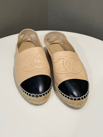 Chanel Cc Espadrilles Beige / Black Size 41