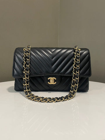 Chanel Classic Chevron Medium Double Flap  Black Lambskin