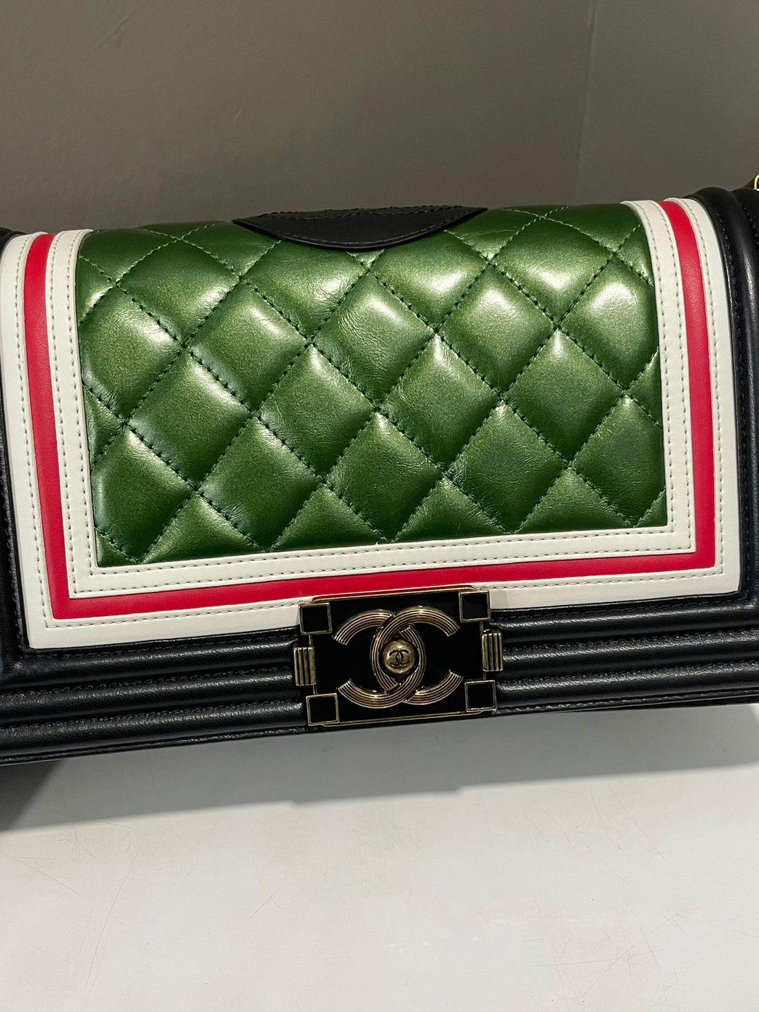 Chanel Crest Boy Old Medium Black / Olive Green