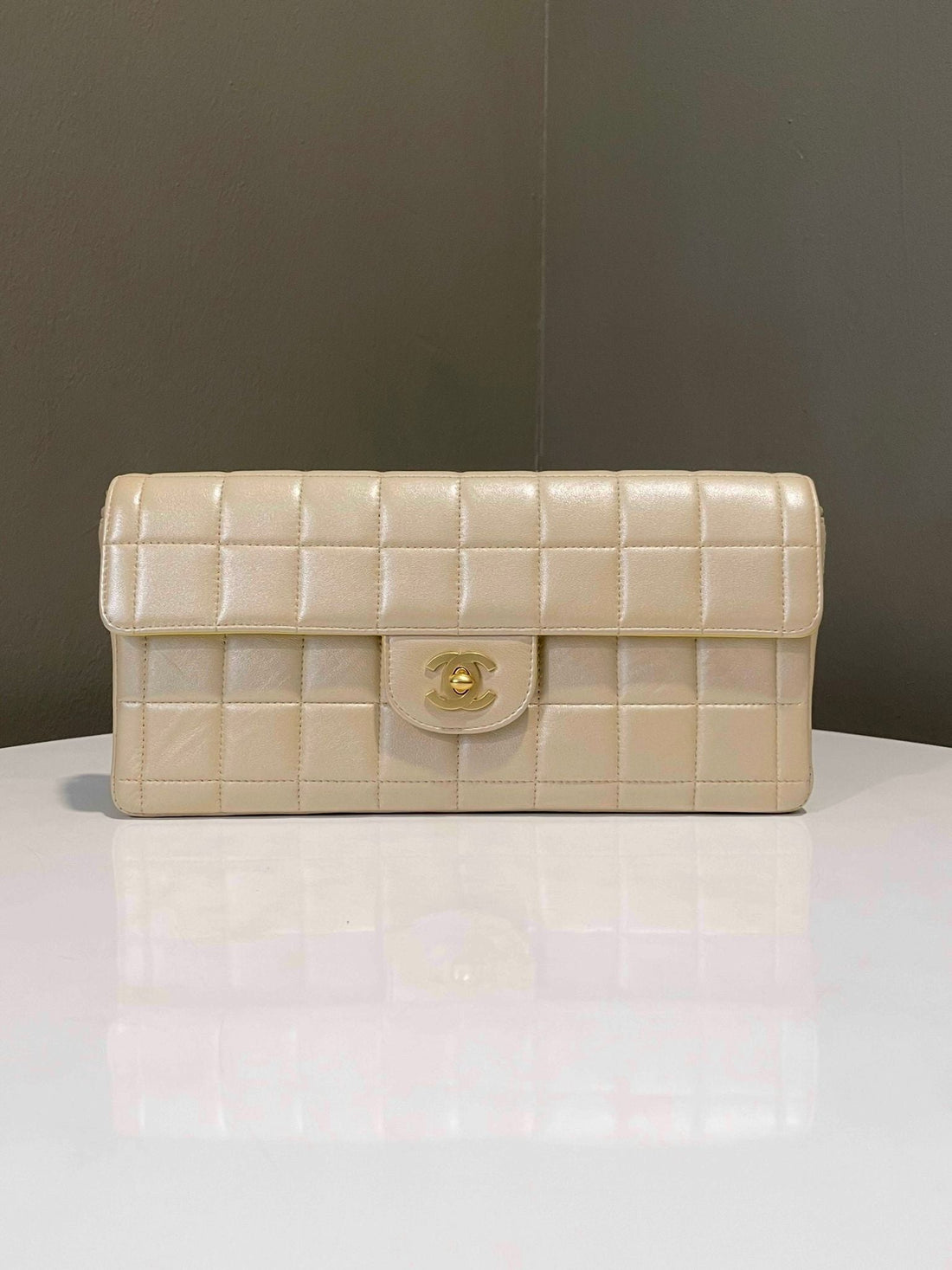 Chanel East West Chocolate Bar Flap Beige / Yellow Lambskin