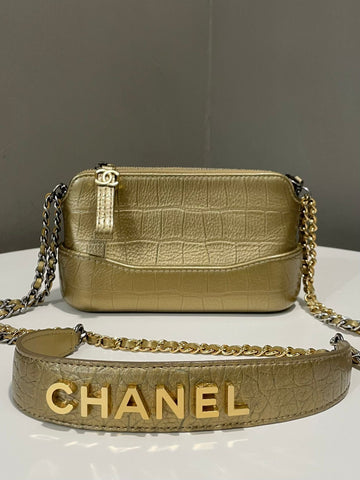 Chanel Gabrielle Clutch On Chain Gold