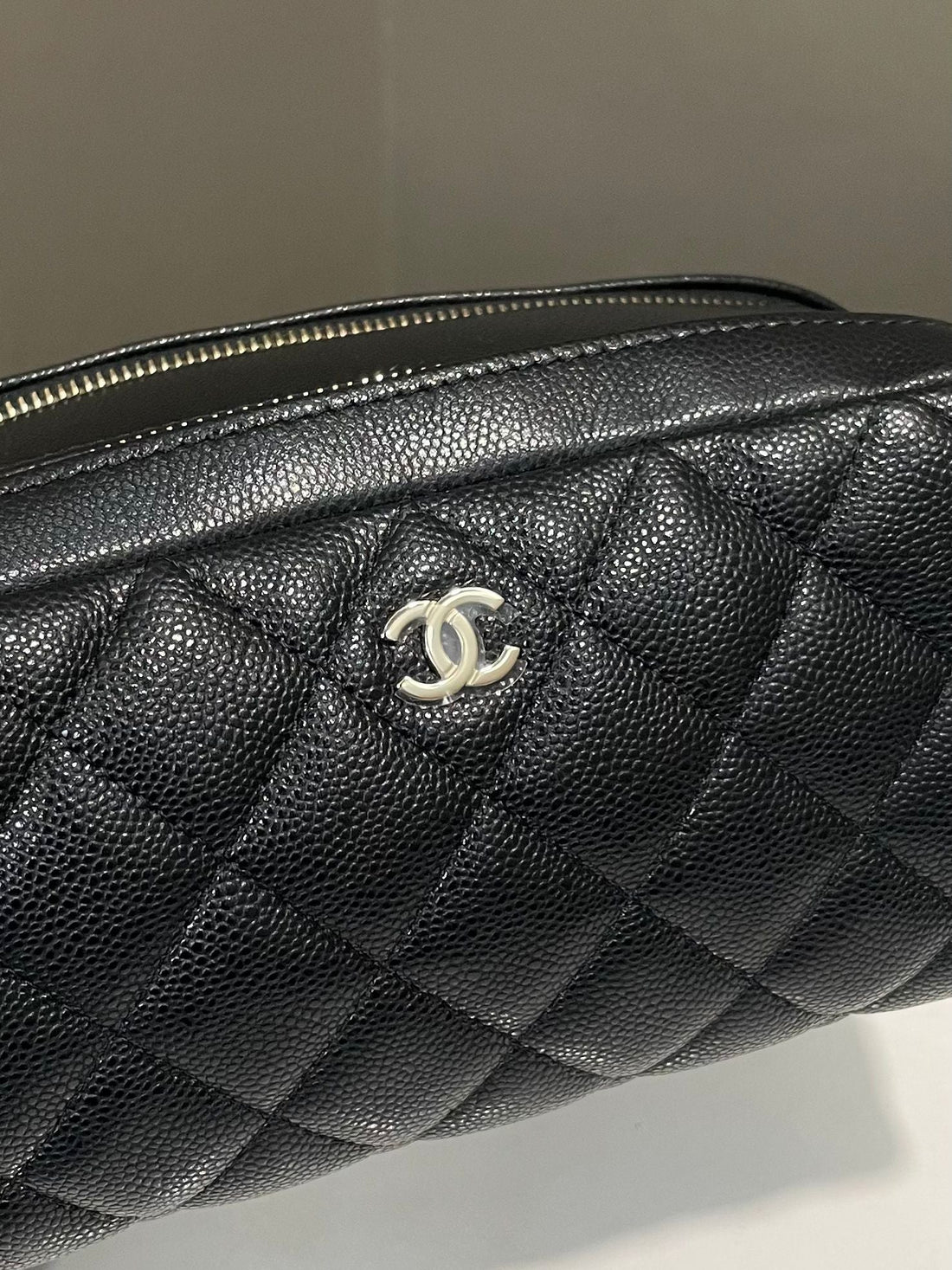 Chanel Quilted Double Zip Cc Cosmetic Pouch Black Caviar