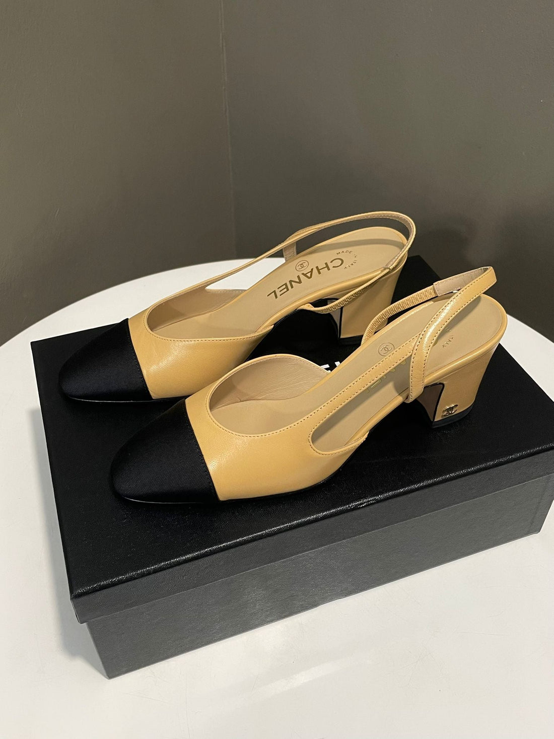 Chanel Slingback Beige Goatskin/ Black Grosgrain