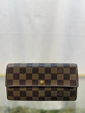LOUIS VUITTON Damier Ebene   Sarah Wallet