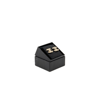 Chanel CC logo with mini pearl deco earrings light gold tone