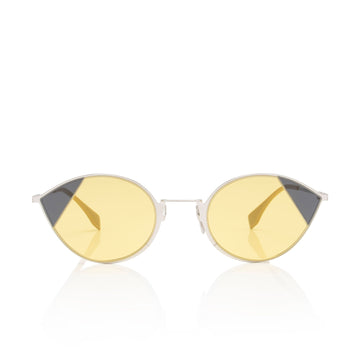 Fendi Cat Eye Sunglasses (SHF-uuTHLO)