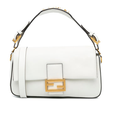 Fendi Convertible Leather Baguette (SHG-lX4WIf)