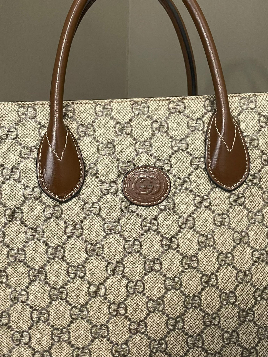 Gucci GG Supreme Tote Bag Tan Brown / Monogram