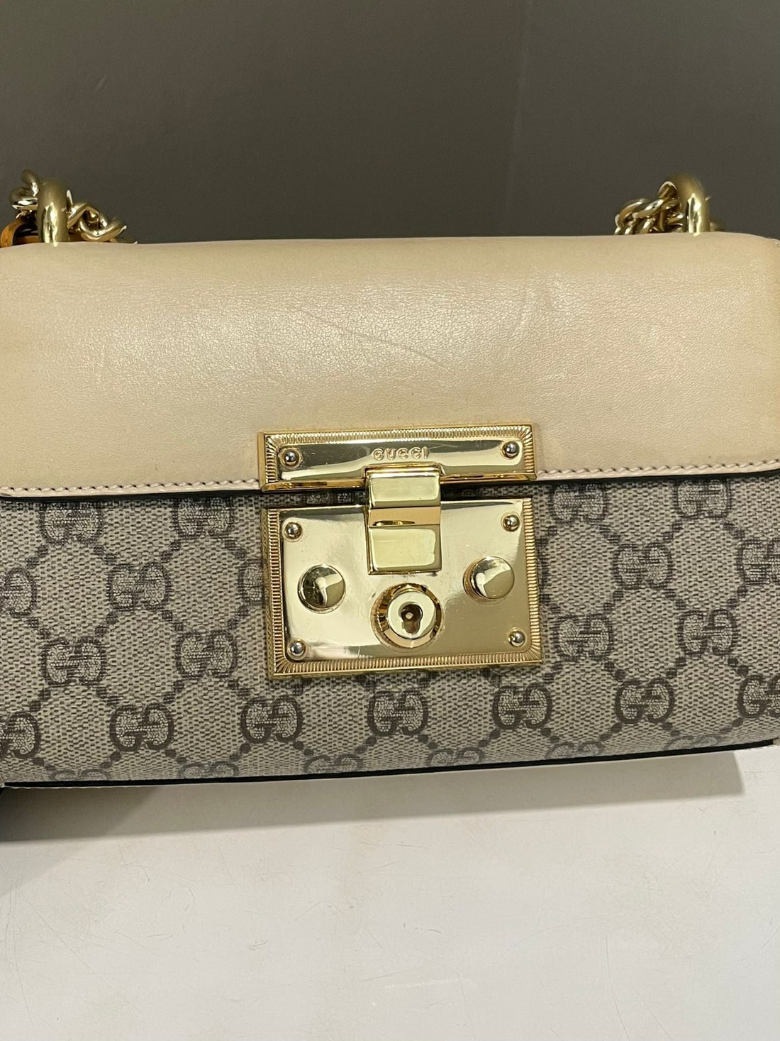 Gucci Padlock Shoulder Bag Creme GG Supreme Canvas