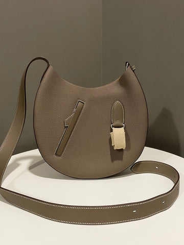 Hermes Arcon Slim Etoupe Togo