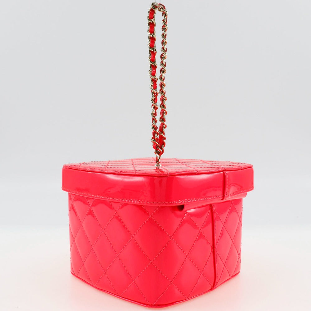 CHANEL Handbag Patent leather pink Matrasse Vanity