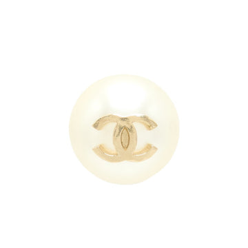 Chanel Giant Pearl With CC Logo Earring L