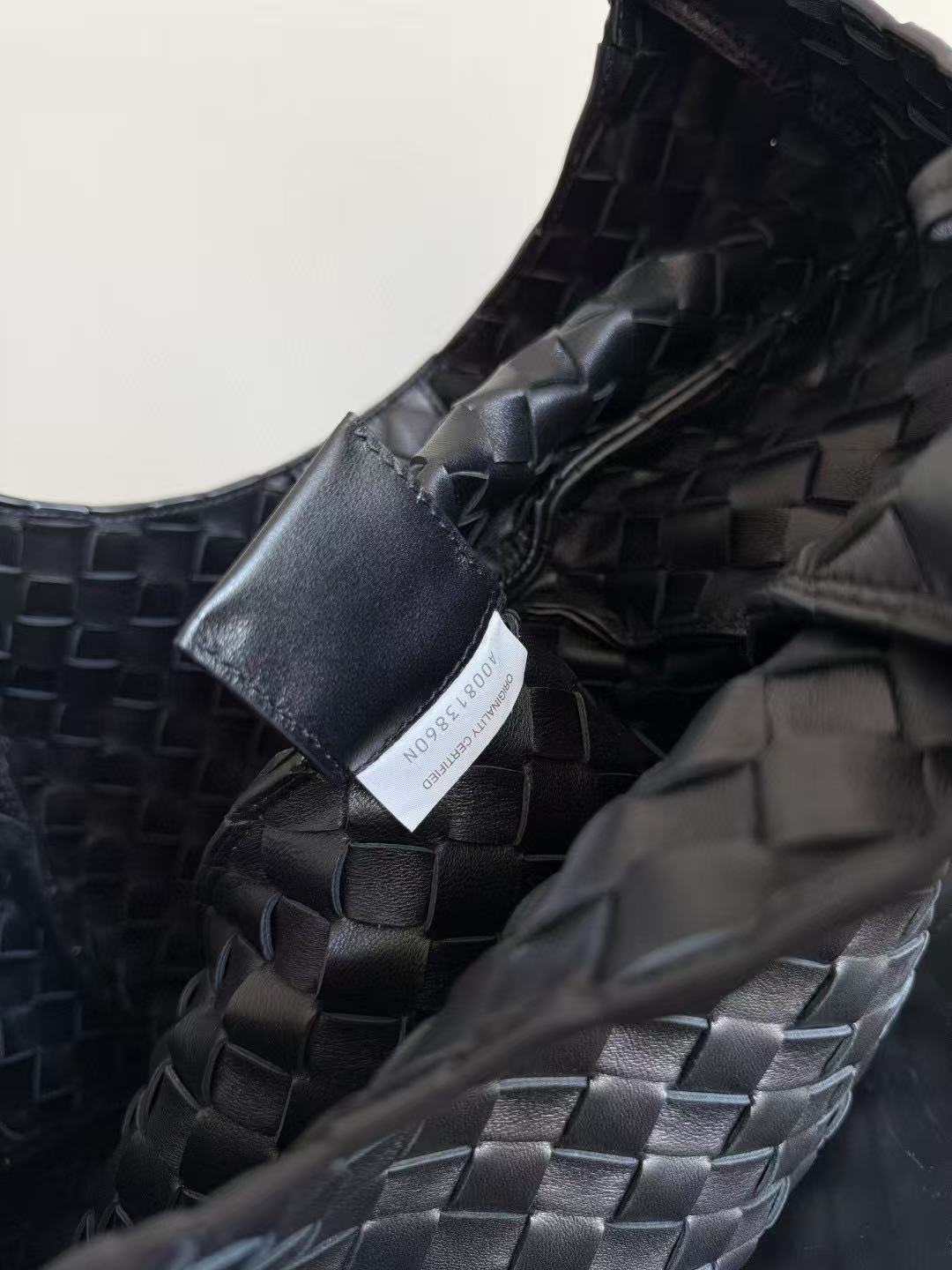 BOTTEGA VENETA SHOULDER BAG 33 IN BLACK CALFSKIN by House Of Sarah