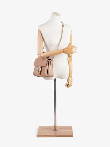 Gucci Interlocking GG Chain Beige Leather