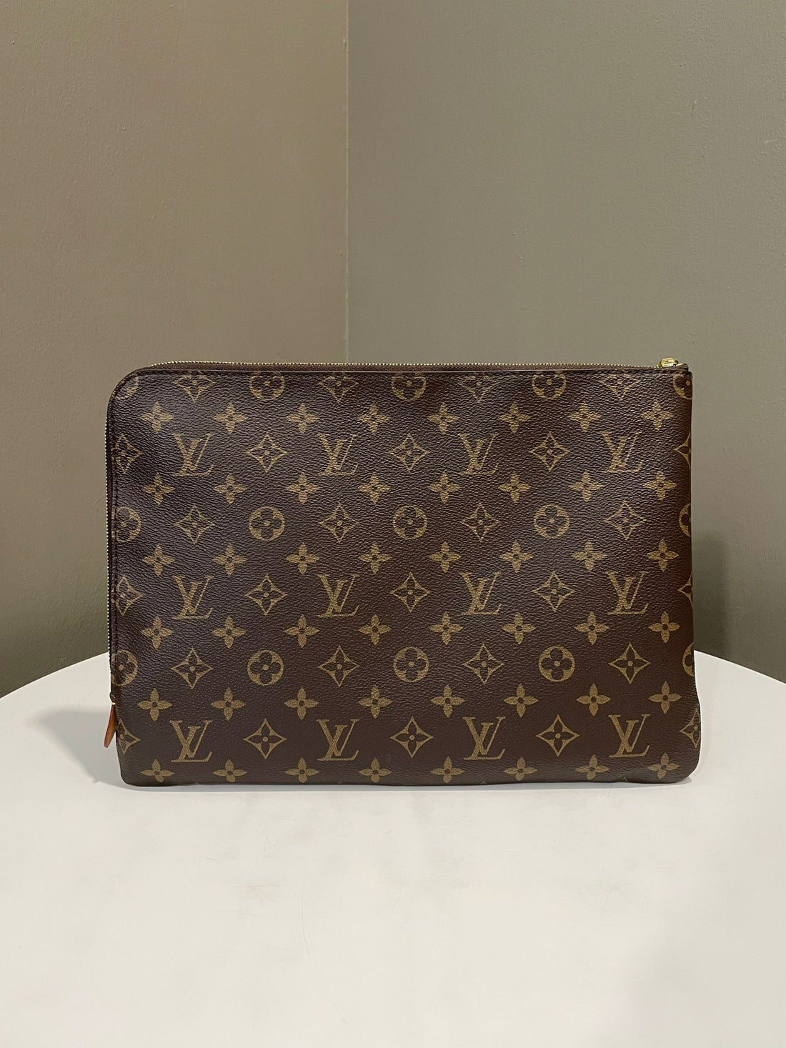 Louis Vuitton Etui Voyage Clutch Monogram