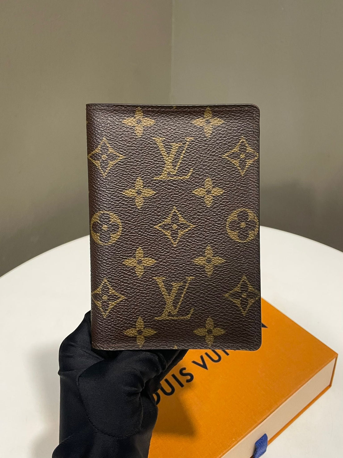 Louis Vuitton Passport Cover  Classic Monogram