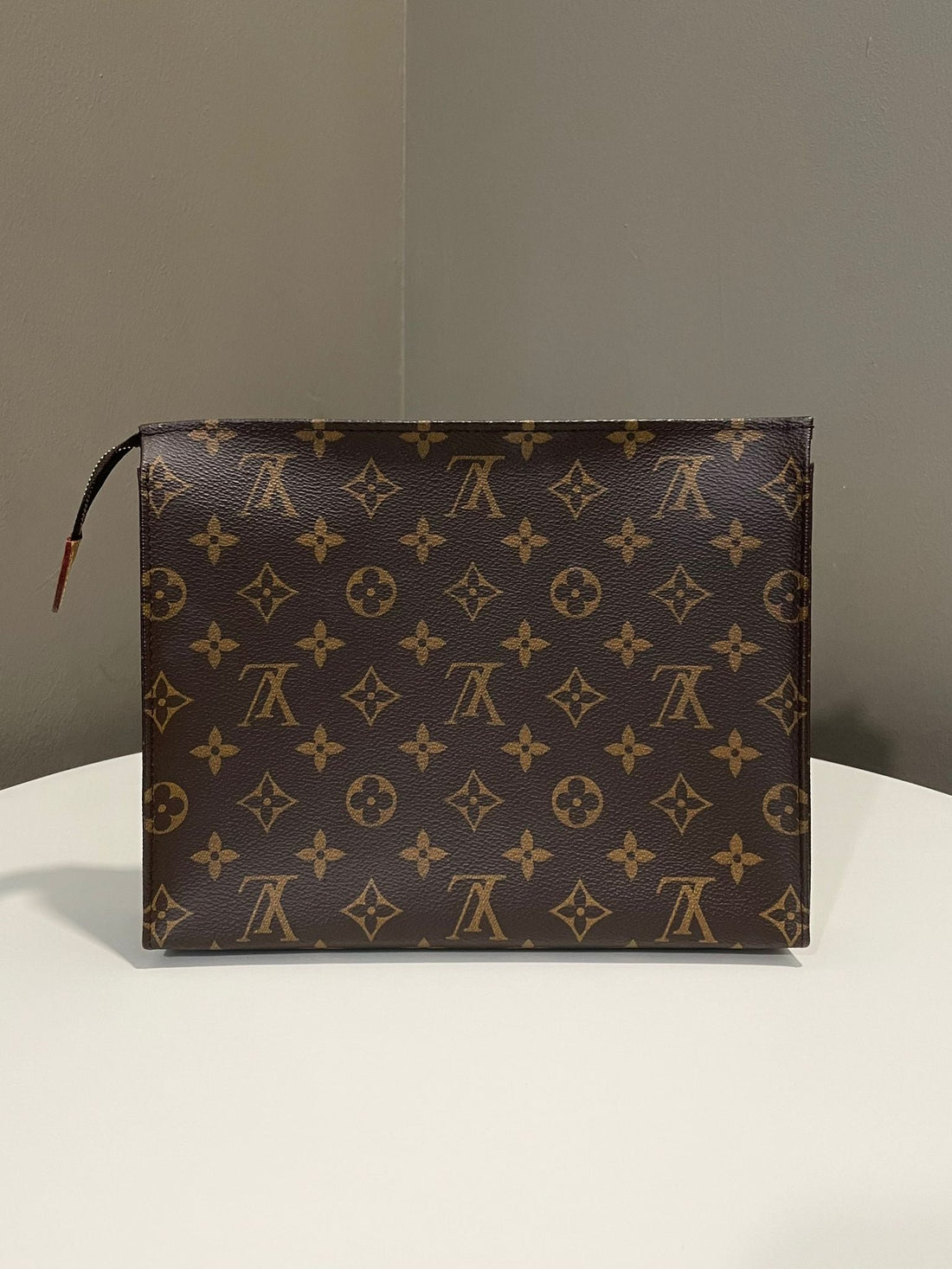Louis Vuitton Toiletry Pouch Classic Monogram
