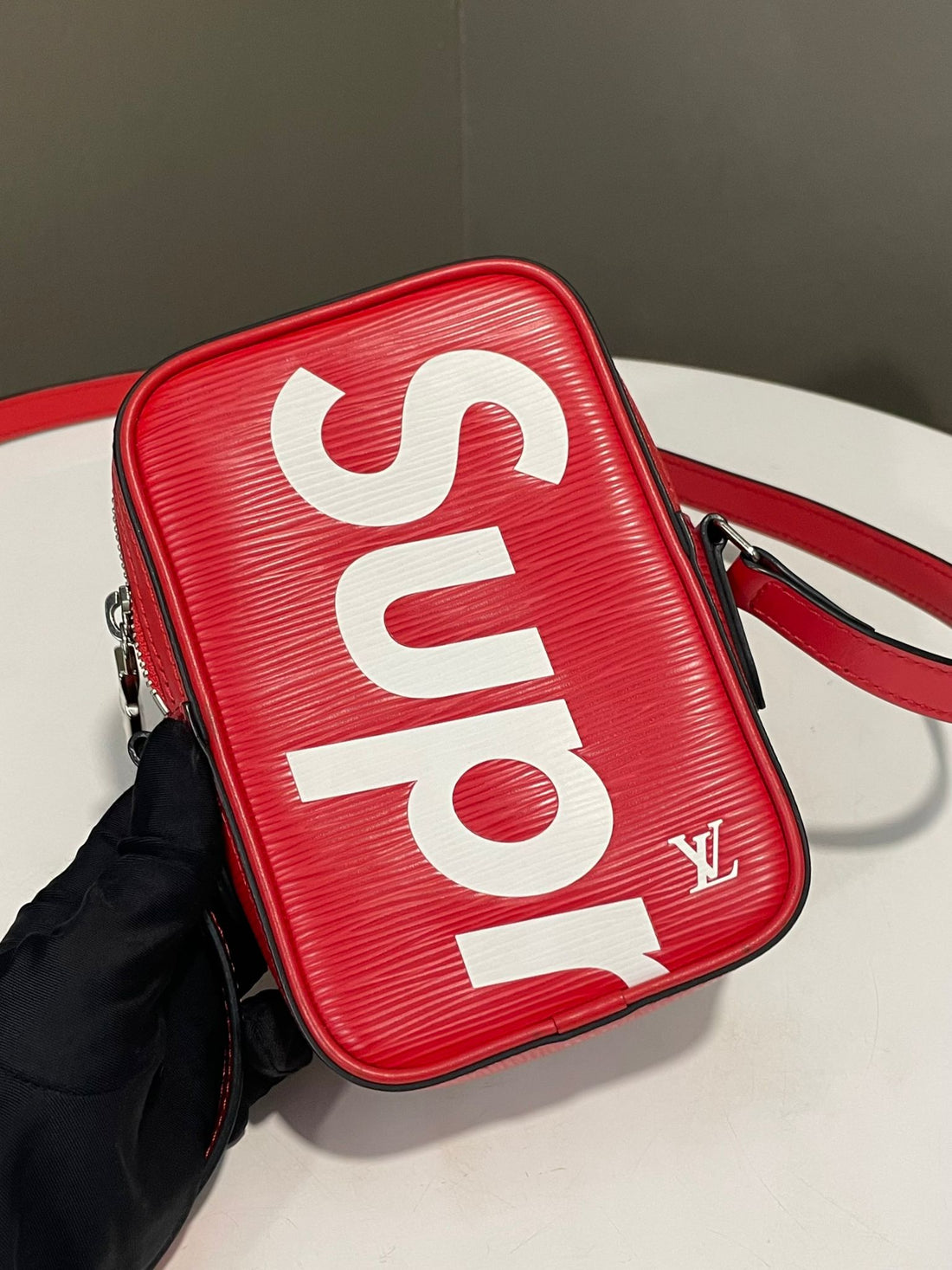 Louis Vuitton x Supreme Crossbody Bag Red / White Epi Leather