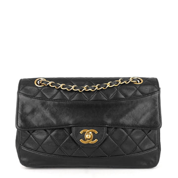 Chanel   Medium Lambskin Flap Bag
