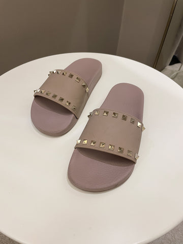 Valentino Rockstud Slider Sandal Beige Rubber Size 40