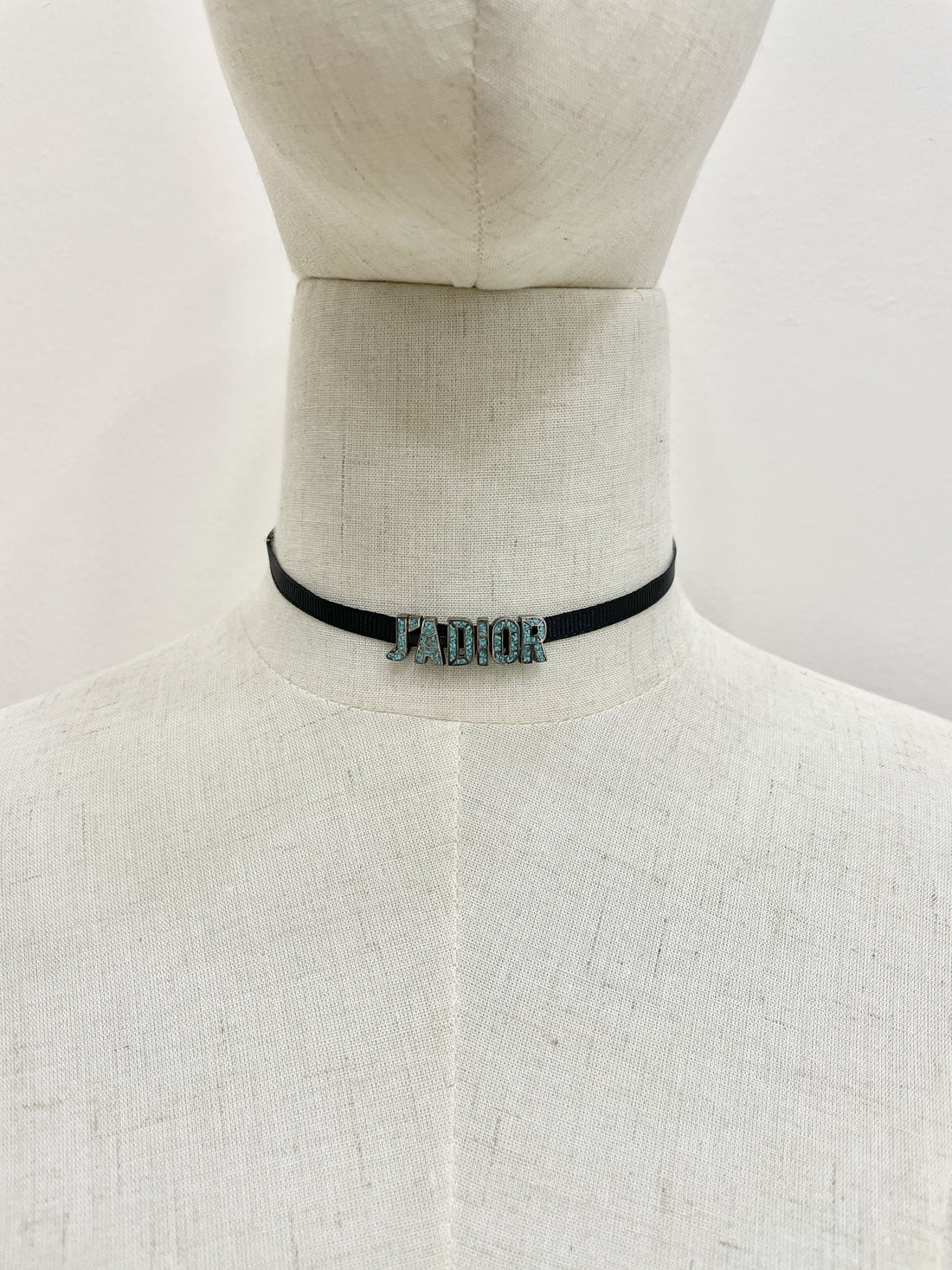 Dior J’adior Choker Black / Aqua Pebble Stones