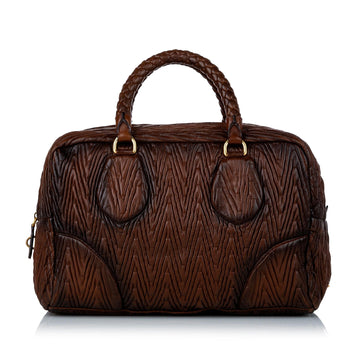 Prada Quilted Leather Handbag (SHG-29507)