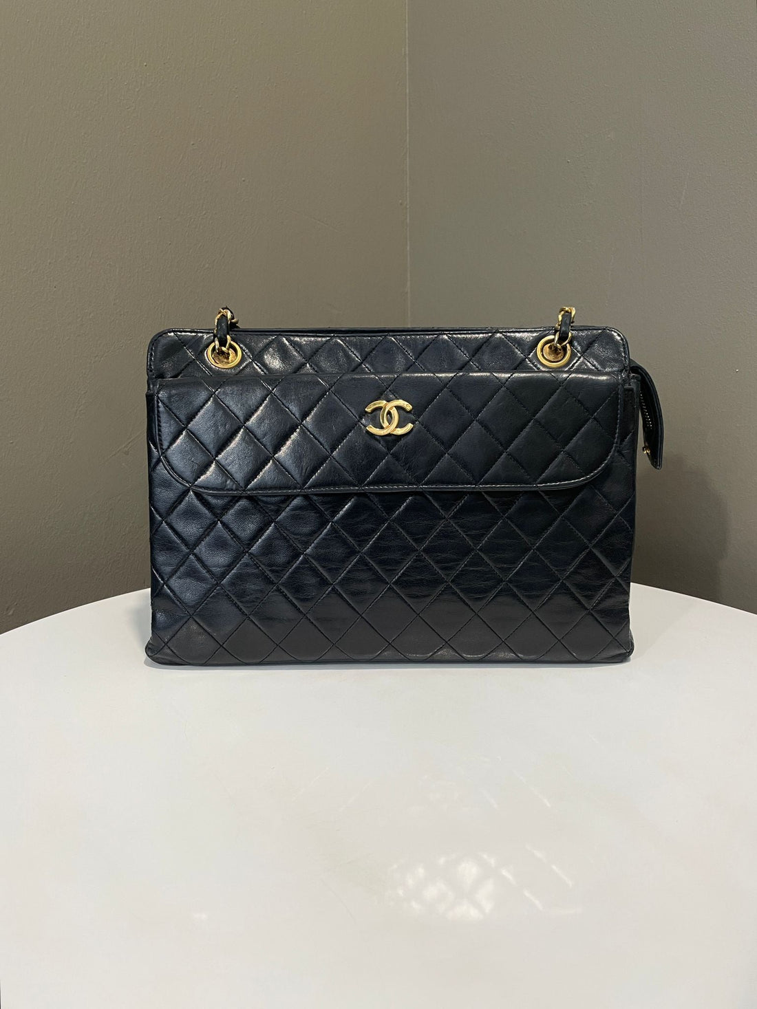 Chanel   Cc Long Chain Tote Bag  Black Lambskin