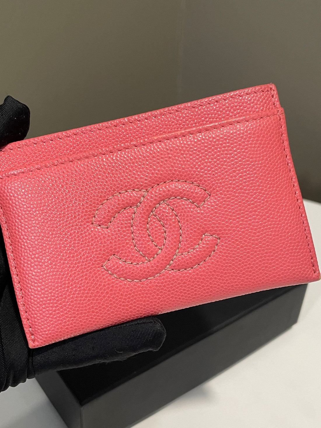 Chanel Interlocking CC Logo Flat Card Holder Pink Caviar