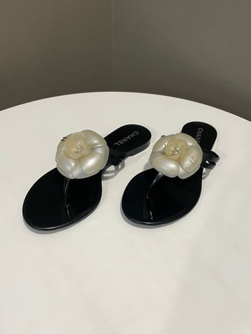 Chanel Camellia Thongs Black/ Rubber Size 36