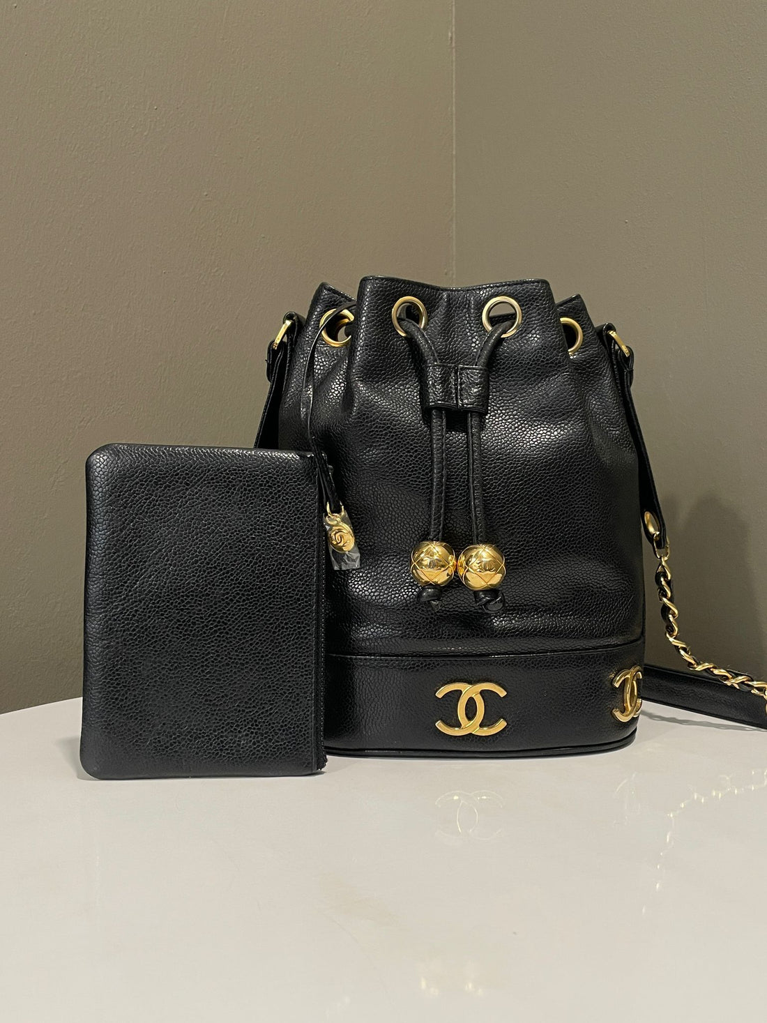 Chanel   CC Around Bucket Bag Black Caviar