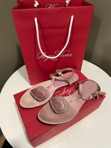Roger Vivier Crystal Sandals Mauve Satin Mauve Embellishment Size 39