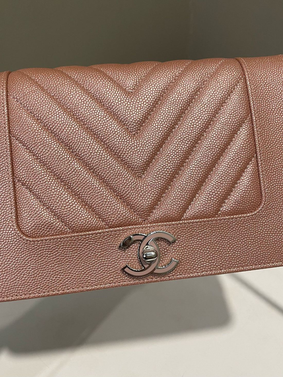 Chanel Cc Chevron Wallet On Chain Rose Gold Cavair
