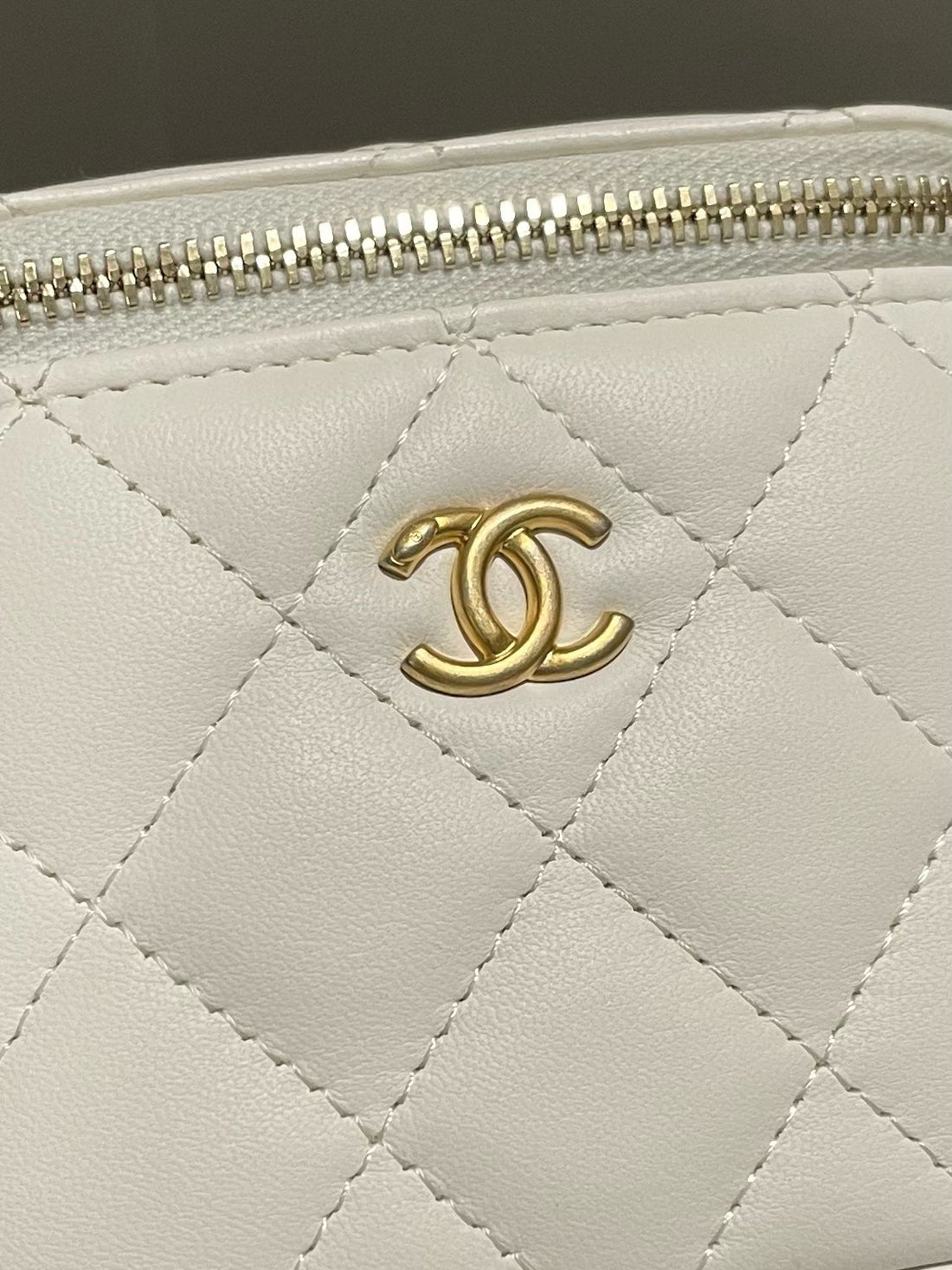 Chanel Quilted Pearl Crush Mini Vanity Cube Ivory Lambskin