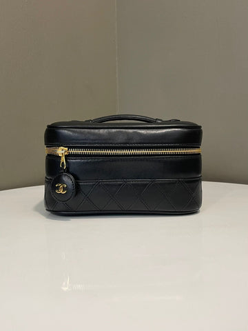 Chanel   Quilted Vanity Black Lambskin