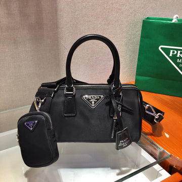 Prada Bags - 1079