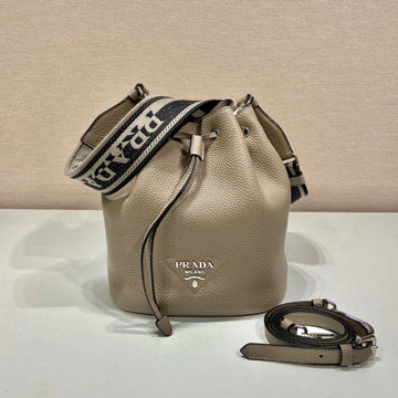 Prada Bags - 657