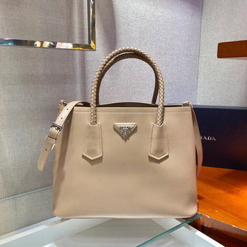 Prada Bags - 4002