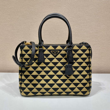 Prada Bags - 537