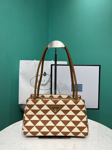 Prada Bags - 4523
