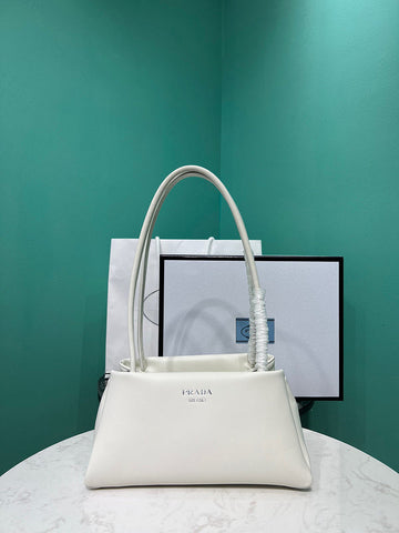 Prada Bags - 4516