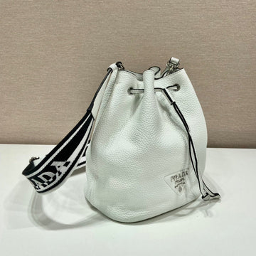 Prada Bags - 4905