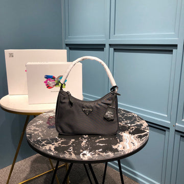 Prada Bags - 946