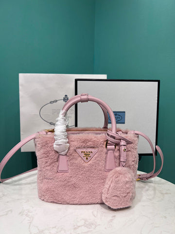 Prada Bags - 1371